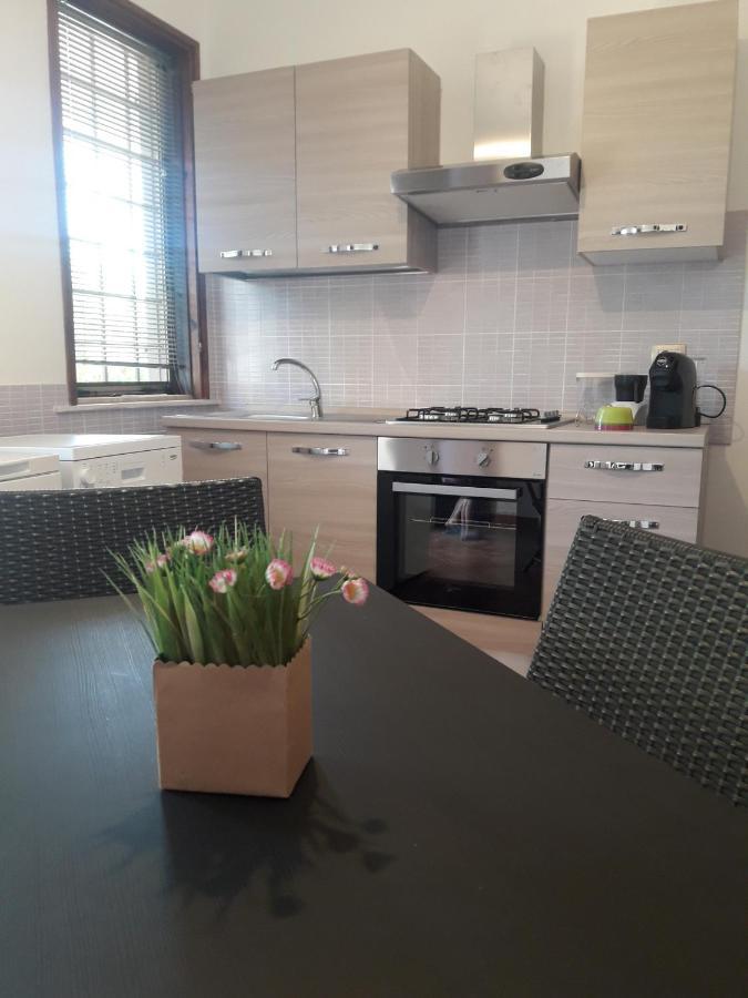 Sweet Home & Apartments Fontane Bianche Bagian luar foto