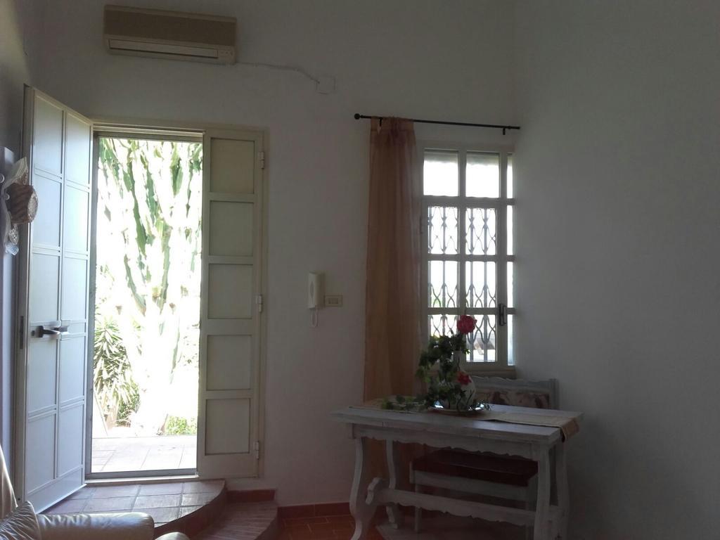 Sweet Home & Apartments Fontane Bianche Bagian luar foto