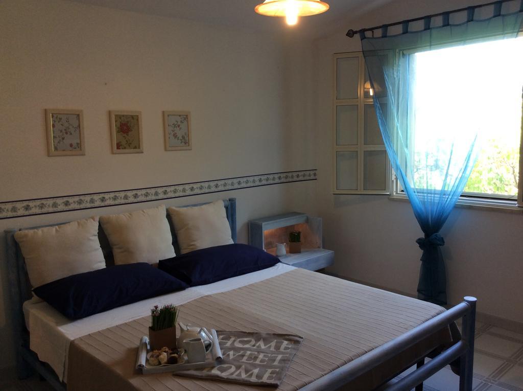 Sweet Home & Apartments Fontane Bianche Bagian luar foto